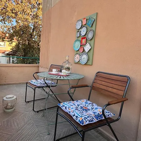 Апартамент Diva Kapana 2bdr With Parking Пловдив